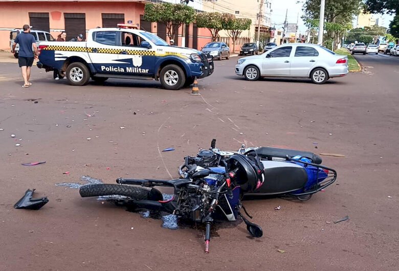 Motociclista não resiste e morre após colisão