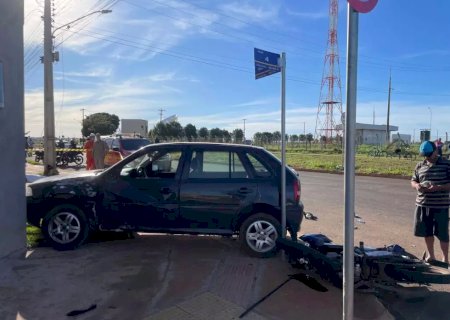 Acidente fatal em cruzamento mata jovem de 21 anos durante ultrapassagem