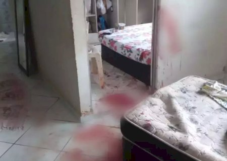 Homem é executado a tiros dentro de casa na frente de criança de 5 anos