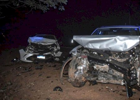 Morre motorista envolvida em colisão frontal, resultado de ultrapassagem malsucedida na BR-262