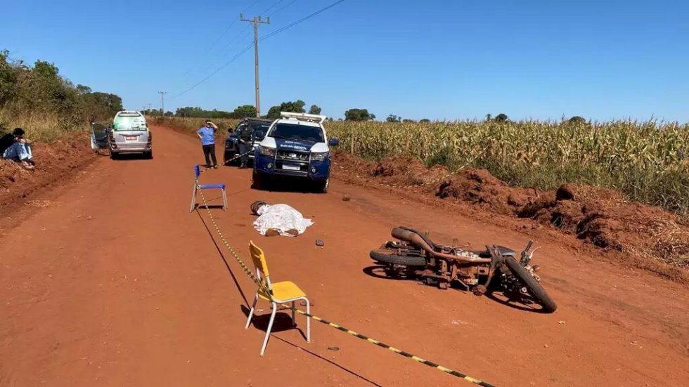 Motociclista perde controle da direção e morre em estrada perto de assentamento