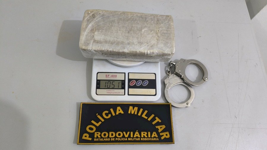 Mulher é presa pela PMR em Angélica com pasta base de cocaína que seria entregue em Ivinhema