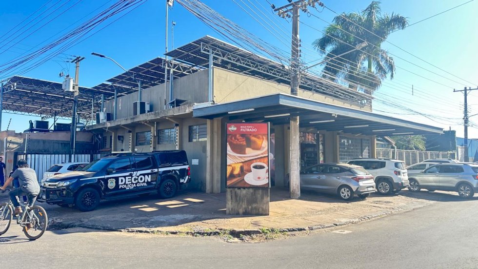Polícia Civil autua em flagrante proprietário de padaria que comercializava produtos impróprios ao consumo