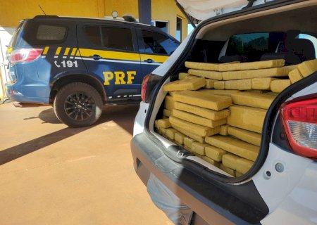 PRF apreende 374 Kg de maconha