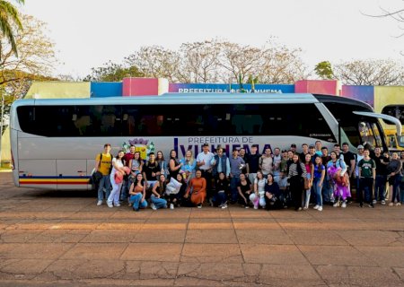 Município compra ônibus para uso de universitários
