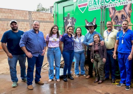 Vigilância sanitária de Ivinhema e Codevale realizam ação com castramóvel