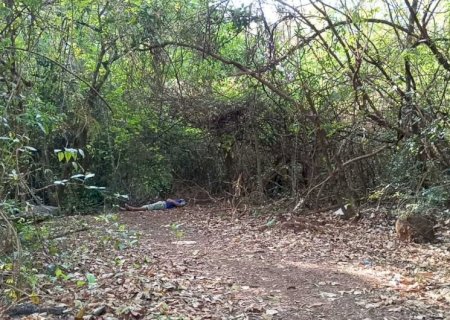 Jovem é encontrado morto com sinais de execução