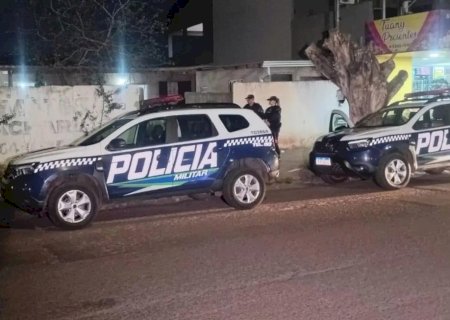 Homem mata irmão com facada na panturrilha