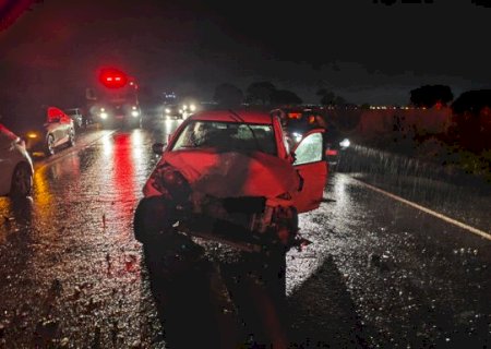 Acidente deixa 12 pessoas feridas na BR-158