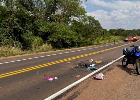 Mulher tem perna amputada e criança de 4 anos fica ferida em acidente com caminhão