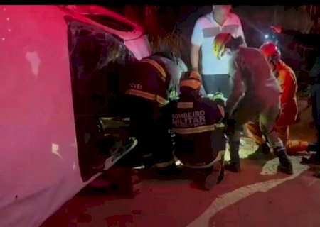 Acidente em estrada vicinal deixa quatro pessoas feridas