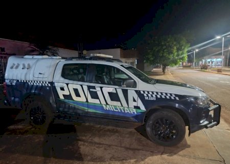 Jovem de 18 anos é preso na madrugada após agredir a mãe