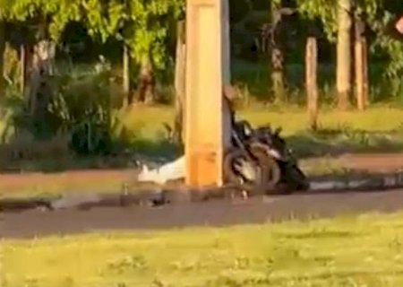 Motociclista morre após perder o controle e bater em poste em Nova Andradina