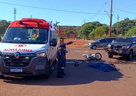Motociclista morre ao ser atingido por caminhonete na cidade de Dourados