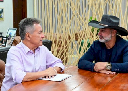 Prefeito de Ivinhema cumpre agenda com deputado Roberto Hashioka
