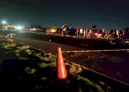 Jovem é arremessado de moto, não resistiu e morreu após batida em rotatória