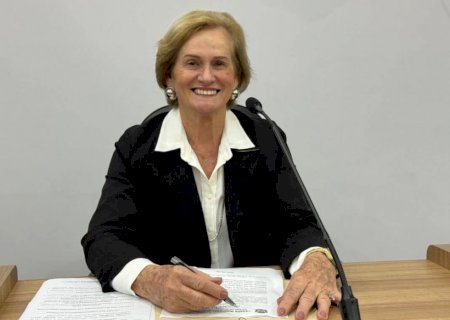 Professora Denir solicita implantação de cobertura na área de espera do Posto de Saúde do Bairro Vitória