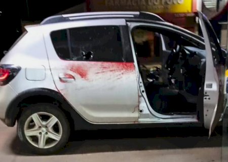 Troca de tiros entre policiais e criminosos deixa suspeitos e policial baleados em Água Clara