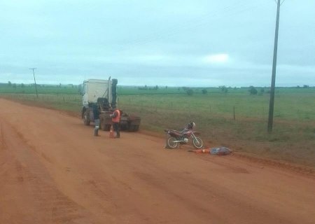 Acidente na MS-141 deixa motociclista com fratura na perna em Angélica