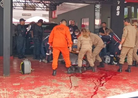 Jovem é baleado com tiros na cabeça em garagem de veículos em Dourados