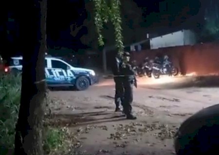 Foragido por roubo morre baleado em confronto com policiais militares